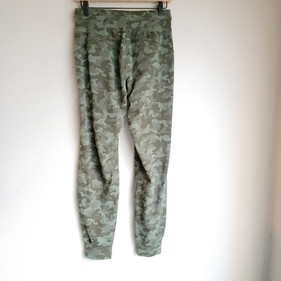 Lululemon Ready to Rulu Jacquard Jogger in Heritage Camo size 6 NWT - Picture 7 of 11
